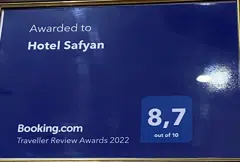 www.booking.com